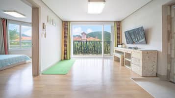 Basic Room, 1 Bedroom (Claud(Oceanview))