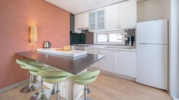 Chambre, 1 chambre (Claud(Oceanview)) | 1 chambre, Wi-Fi gratuit
