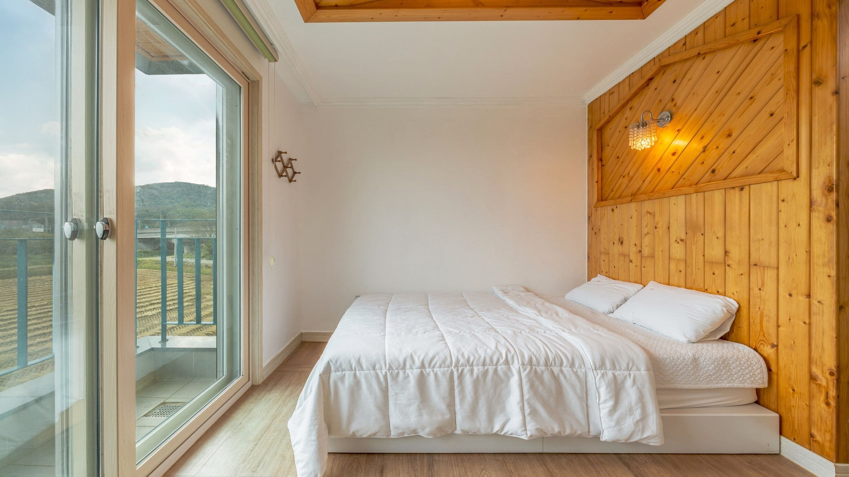 Basic Room, 1 Bedroom (Sole202) | 1 bedroom, free WiFi