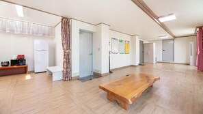 Basic Room, 1 Bedroom (Sole Bada(BBQ)) | 1 bedroom, free WiFi - Gyeongju Gamposole Pension (Gyeongju)