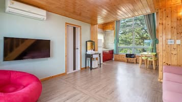 Basic Room, 1 Bedroom (Sole 301(BBQ)) | 1 bedroom, free WiFi