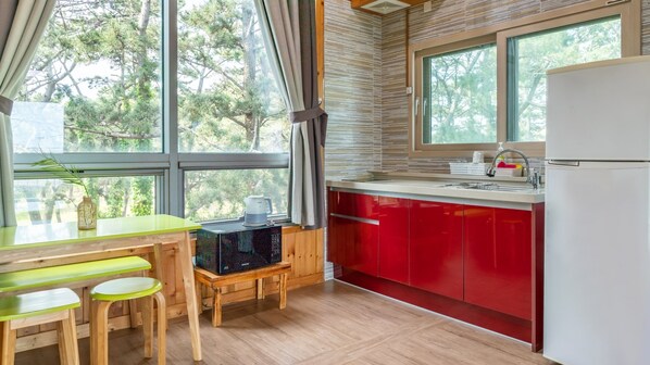 Quarto básico, 1 quarto (Sole 303(BBQ)) | 1 quarto, Wi-Fi de cortesia