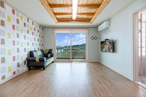 1 bedroom, free WiFi - Gyeongju Gamposole Pension (Gyeongju)