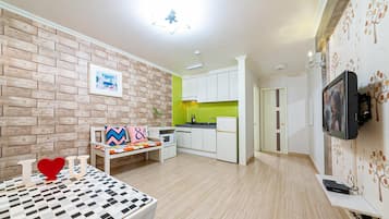 Basic Room, 1 Bedroom (Cindy) | 1 bedroom, free WiFi