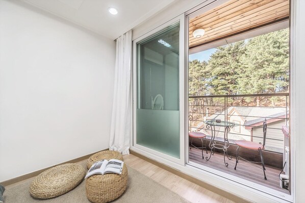 Basic Room, 1 Bedroom (Noelbit) | 1 bedroom, free WiFi - Gangneung 1189 Pension (Gangneung)