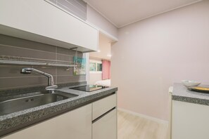 ベーシック ルーム 1 ベッドルーム (Meet) | 1 室のベッドルーム、WiFi (無料)