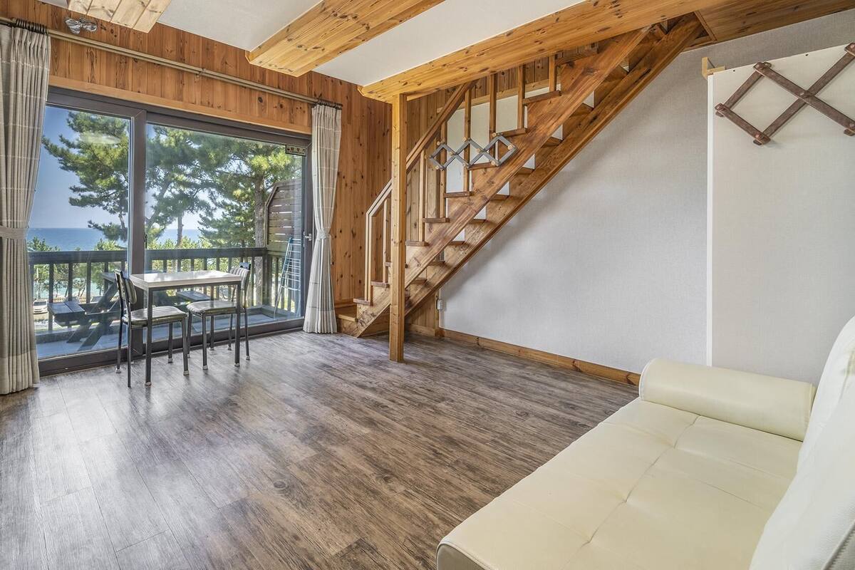Basic Room, 1 Bedroom (302-B) | 1 bedroom, WiFi (free)