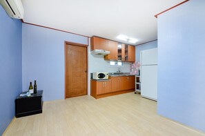 Basic-Zimmer, 1 Schlafzimmer (101) | 1 Schlafzimmer, kostenloses WLAN