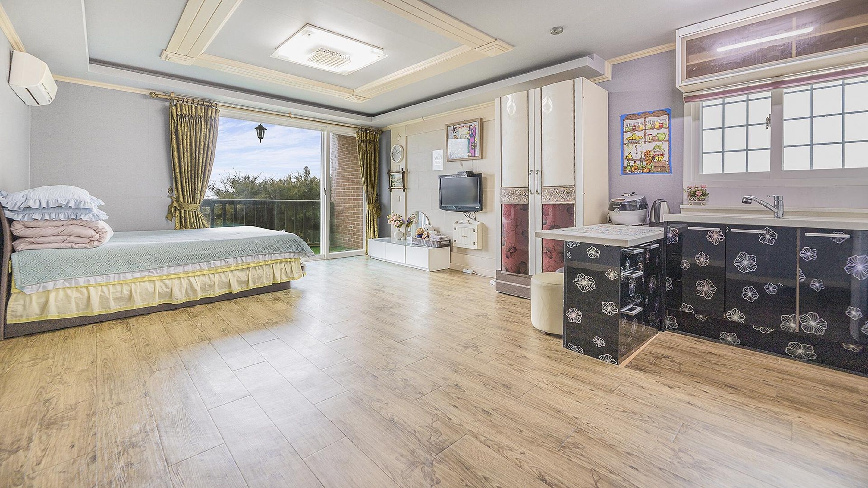 Basic Room, 1 Bedroom (Family Small1(1st Floor, Ocean View)) | 1 bedroom, free WiFi