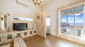 Basic Room, 2 Bedrooms (Cafe Latte) | 1 bedroom, free WiFi - Ganghwa Vintage Box Pension (Incheon)