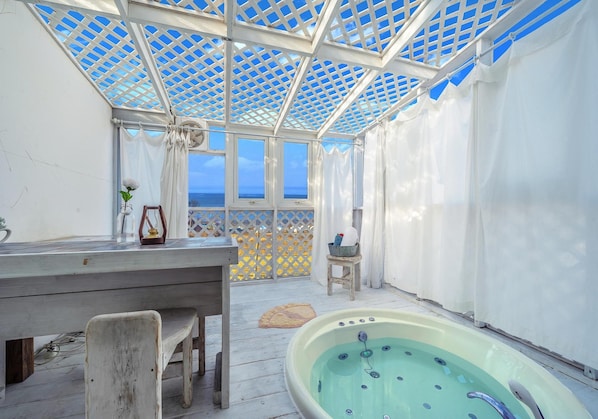 Basic Room, 1 Bedroom (lime orange) | Exterior - Ganghwa Vintage Box Pension (Incheon)