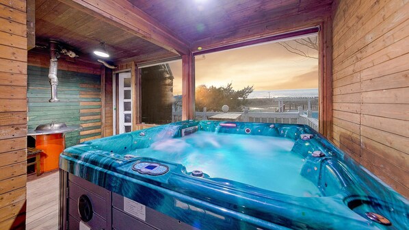 Basic Room, 1 Bedroom (Elena(Big Spa)) | 1 bedroom, free WiFi - Ganghwa Izba Pension (Incheon)