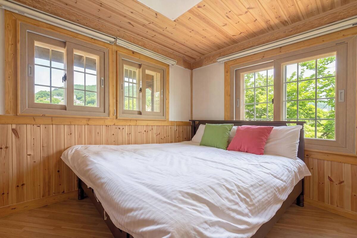 Basic Room, 2 Bedrooms (Mihail) | 1 bedroom, free WiFi