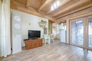 Basic Room, 1 Bedroom (Anna(Spa)) | 1 bedroom, free WiFi - Ganghwa Izba Pension (Incheon)