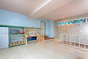 Basic-rum - 2 sovrum (Napoli(Private Villa)) | 1 sovrum och gratis wi-fi