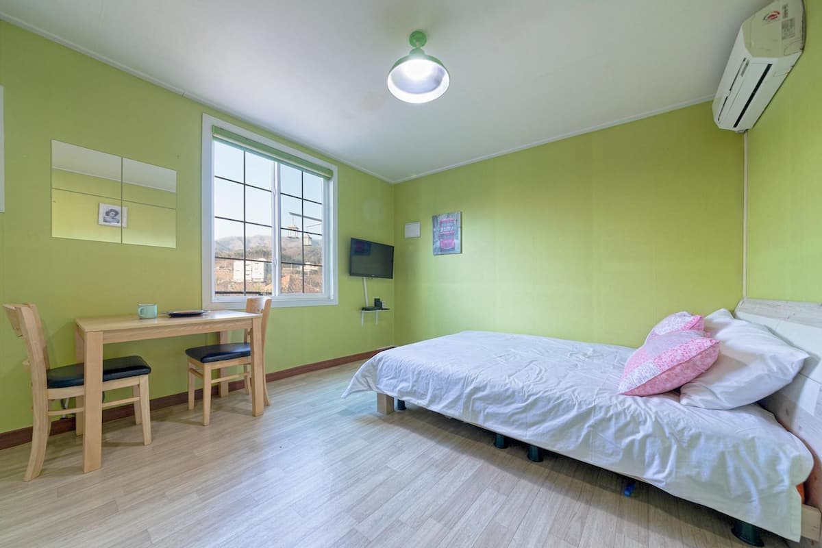 Chambre, 1 chambre (Geneva)