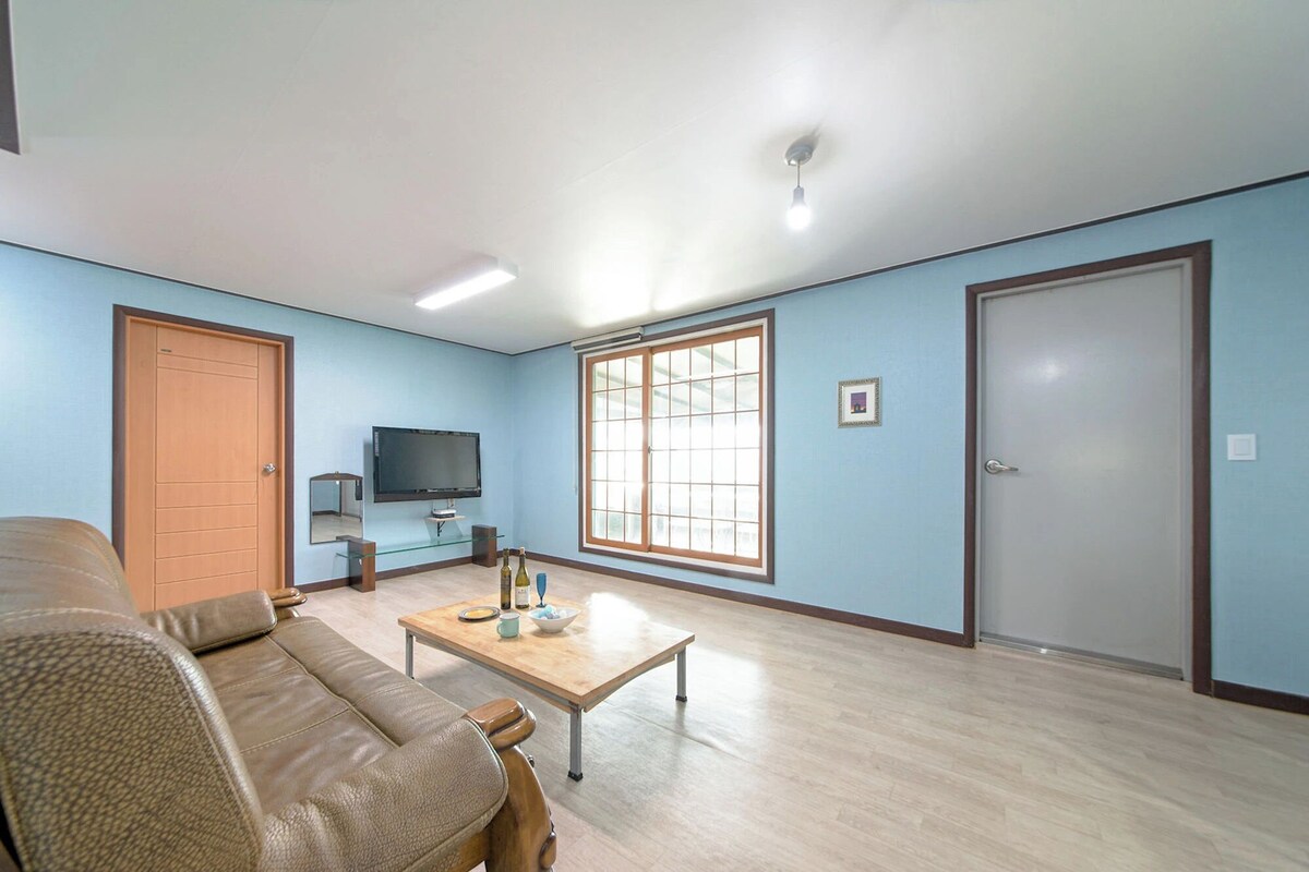 Habitación básica, 3 habitaciones (Monacco) | 1 habitación y wifi gratis 