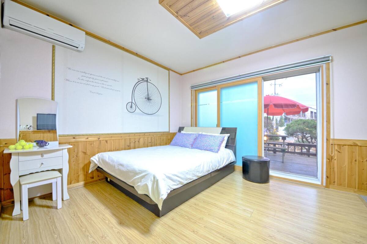 Basic Room, 1 Bedroom (102Applemint) | 1 bedroom, free WiFi