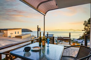 Basic Room, 1 Bedroom (Tongyoung) | 1 bedroom, WiFi (free) - Namhae Modern Spa Pension (Namhae)