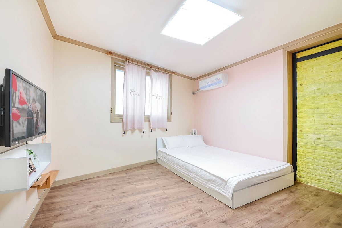 Basic Room, 1 Bedroom (Soosunhwa) | 1 bedroom, free WiFi