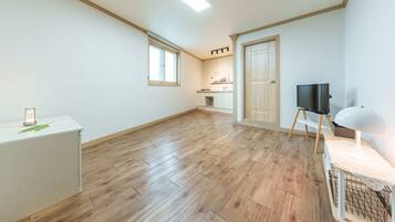 Basic Room, 1 Bedroom (Chaesonghwa)
