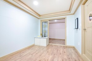 Eenvoudige kamer, 1 slaapkamer (Heabaragi) | 1 slaapkamer, gratis wifi