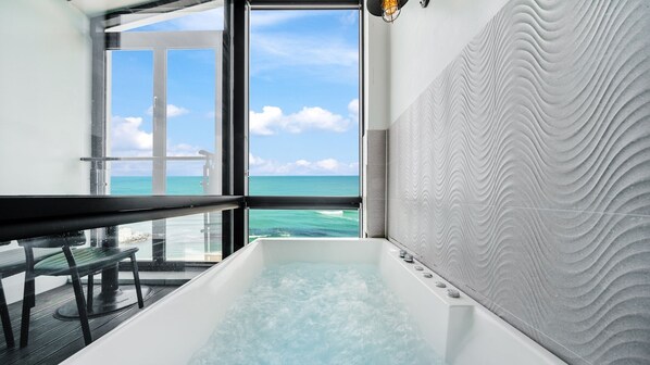 1 室のベッドルーム、WiFi (無料)