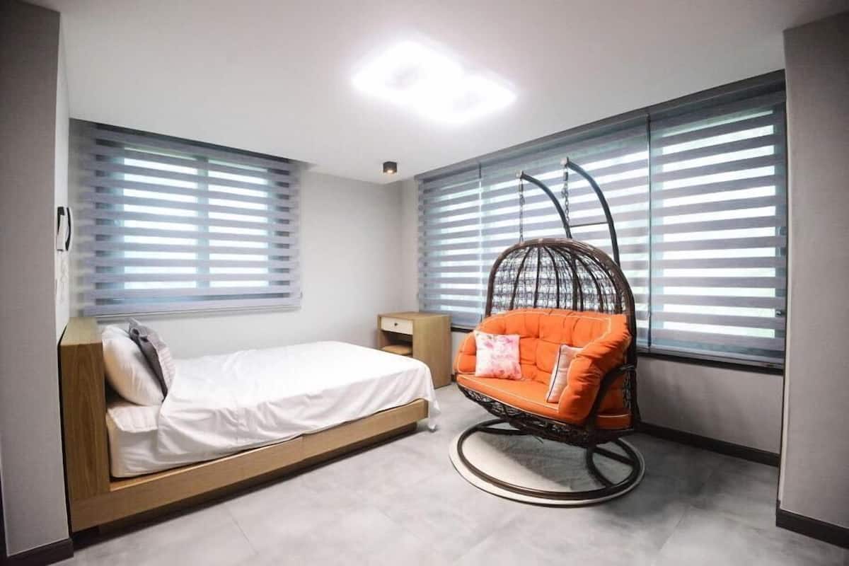 Basic Room, 1 Bedroom (301) | Exterior
