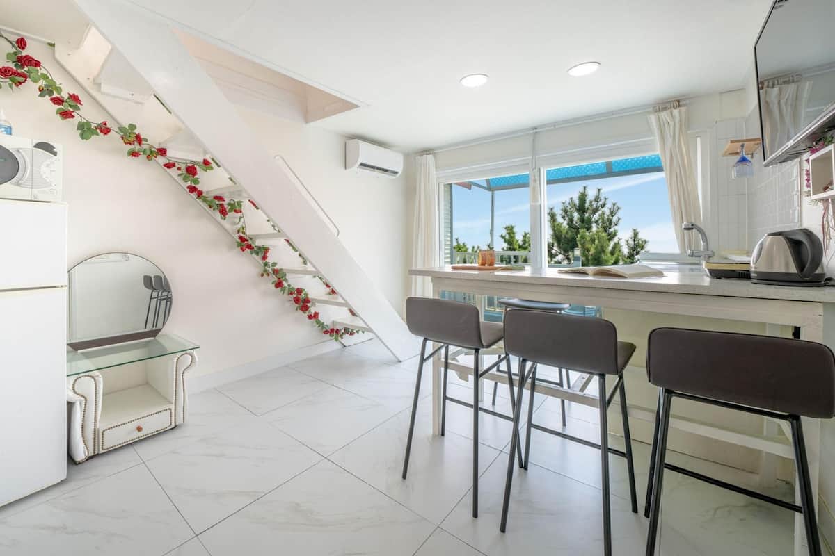 Basic Room, 1 Bedroom (Gumgangsan) | 1 bedroom, free WiFi