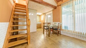 Basic Room, 1 Bedroom (Cheoum) | 1 bedroom, free WiFi - Gapyeong Ebenzer Pension (Gapyeong)