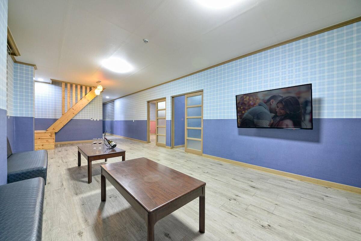 Basic-Zimmer, 3 Schlafzimmer (ByeolChae2(No pets allowed)) | 1 Schlafzimmer, kostenloses WLAN