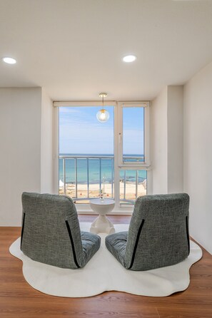 Basic-Zimmer, 1 Schlafzimmer (301 Ocean Fam) | 1 Schlafzimmer, kostenloses WLAN