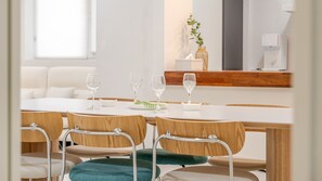 Basic Room, 2 Bedrooms (101Family Room)) - Gangneung Lohas Pension (Gangneung)