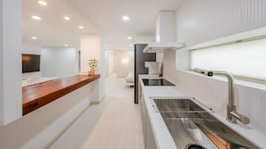 Basic Room, 2 Bedrooms (101Family Room))