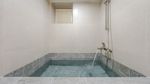 Basic Room, 2 Bedrooms (101Family Room)) | 1 bedroom, free WiFi - Gangneung Lohas Pension (Gangneung)
