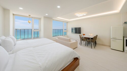 Gangneung Lohas Pension