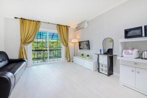 Basic Room, 2 Bedrooms (C-Sanari ( F2 )) | 1 bedroom, free WiFi - Yangyang Water Sol Valley Pension (Yangyang)