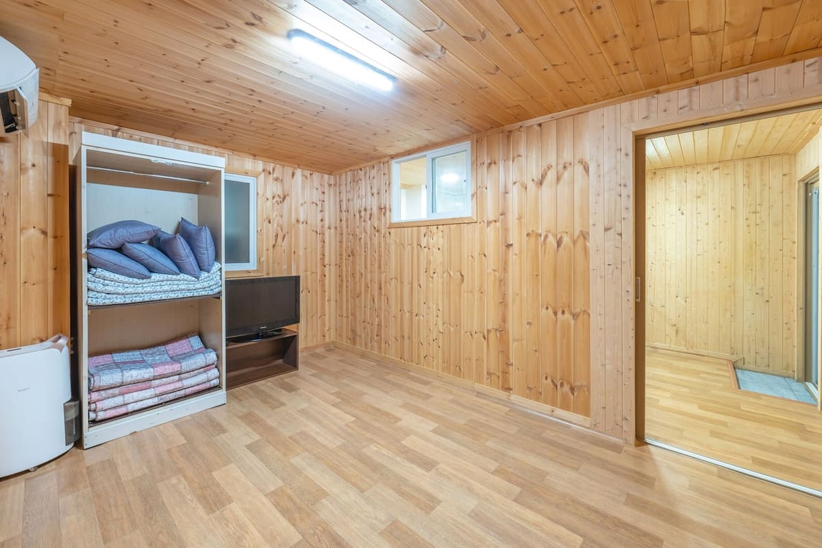Basic Room, 1 Bedroom (B101) | 1 bedroom, free WiFi
