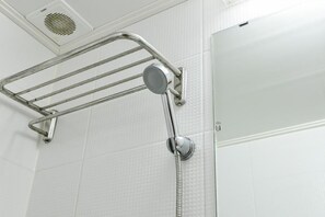 Basic Room, 1 Bedroom (Prisia) | 1 bedroom, free WiFi