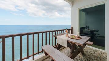 Basic Room, 1 Bedroom (502 Blueirishy) | 1 bedroom, free WiFi