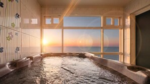 Exterior - Youngduk Sea & Spa Pension (Yeongdeok)