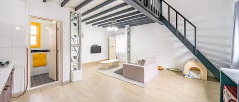 Basic Room, 1 Bedroom (Eungaram)