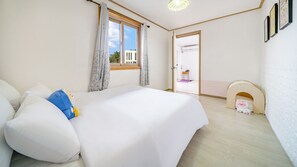 1 bedroom, free WiFi - Gangneng Soowarae Pension (Gangneung)