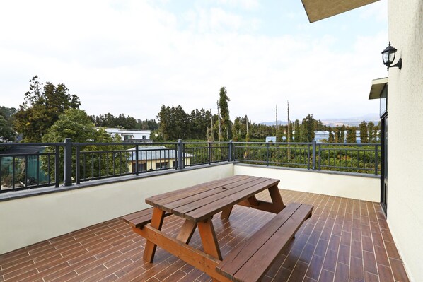 Rom – basic, 1 soverom (Suite Jeongwon) | 1 soverom og wi-fi (inkludert)