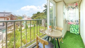 Basic Room, 1 Bedroom (202) | 1 bedroom, free WiFi - Gangneung Glad Pension (Gangneung)