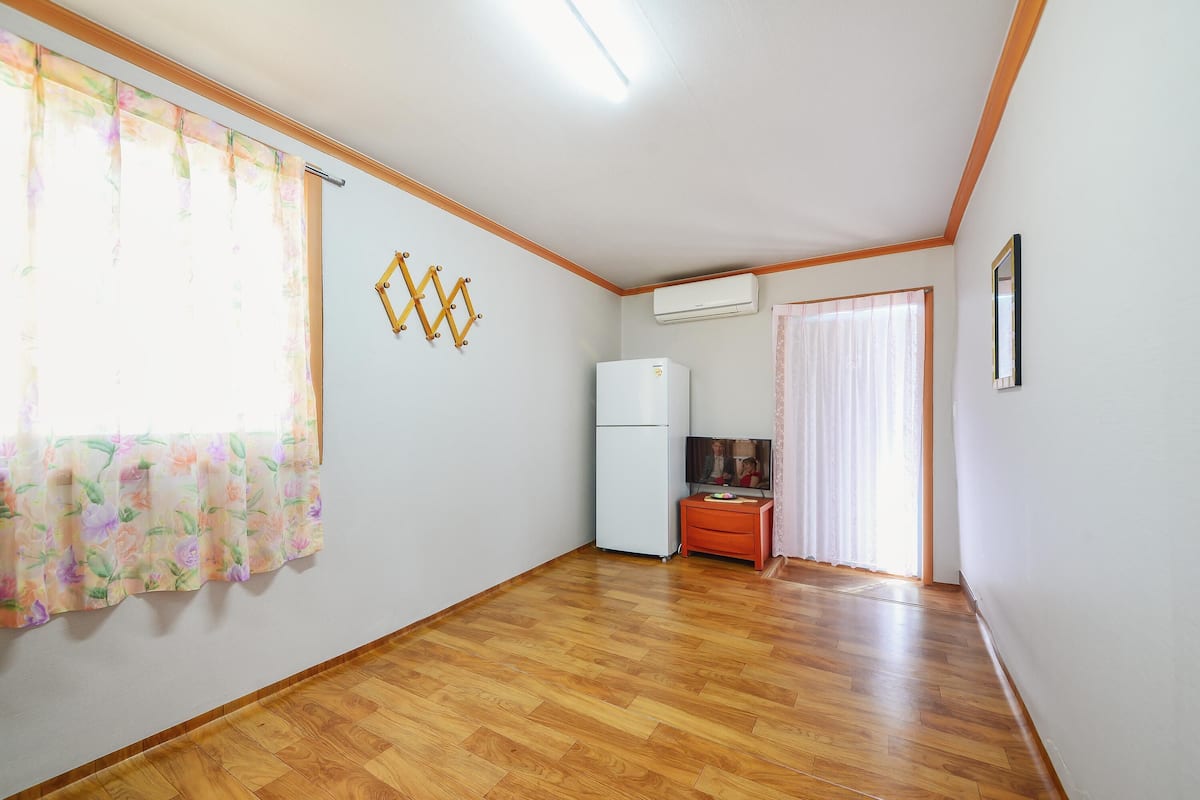 Habitación básica, 1 habitación (4) | 1 habitación y wifi gratis