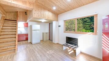 Basic Room, 1 Bedroom (Hobak5) | 1 bedroom, free WiFi