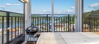 Nami Island Pig Dream Spa Pension