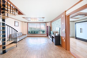 Basic Room, 2 Bedrooms (Seokyang ( F3 )) - Ganghwa Ara Pension (Incheon)