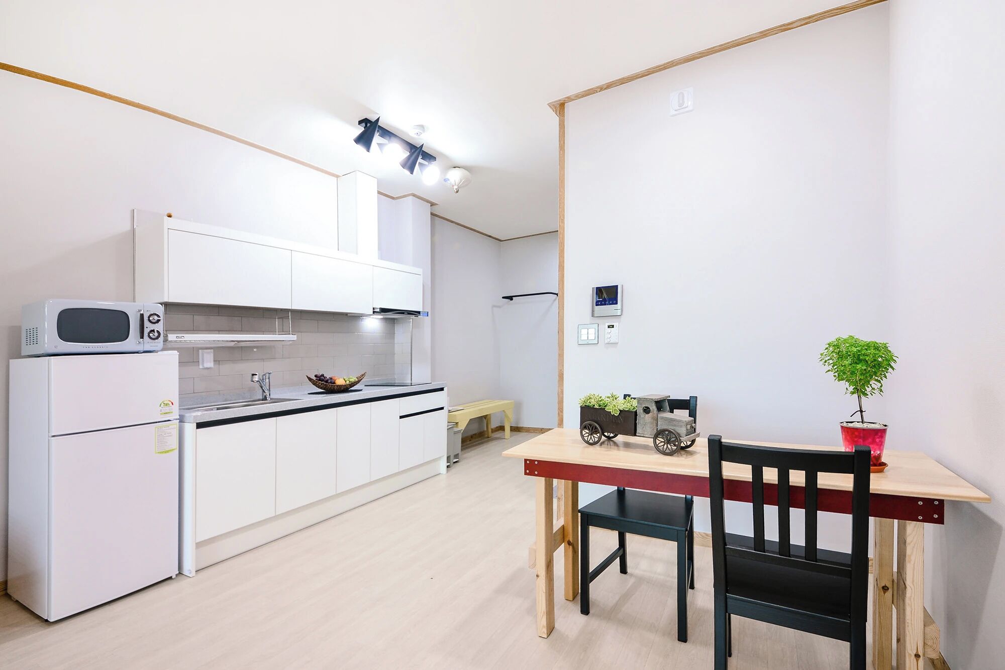Basic Room, 1 Bedroom (201) | 1 bedroom, WiFi (free)
